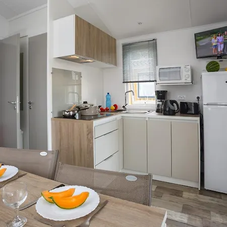 Les Peupliers 캠프장