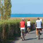 Camping Les Peupliers La Flotte