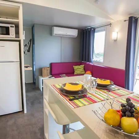 Campsite Les Peupliers 4*