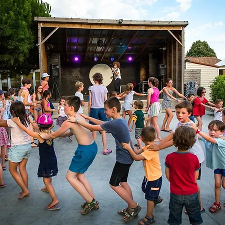 Les Peupliers مدينة لا فلوت