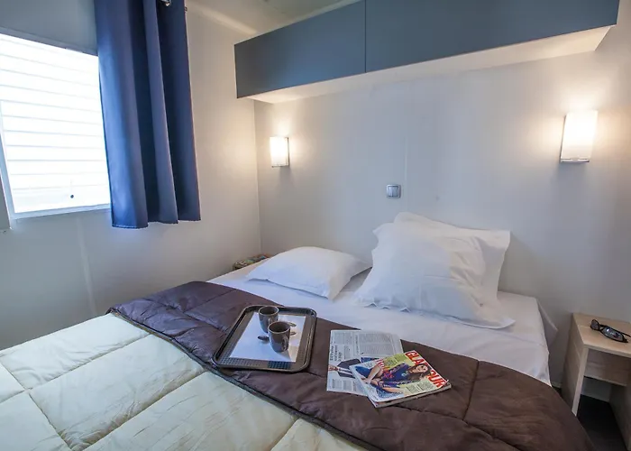 Les Peupliers Campsite 4*