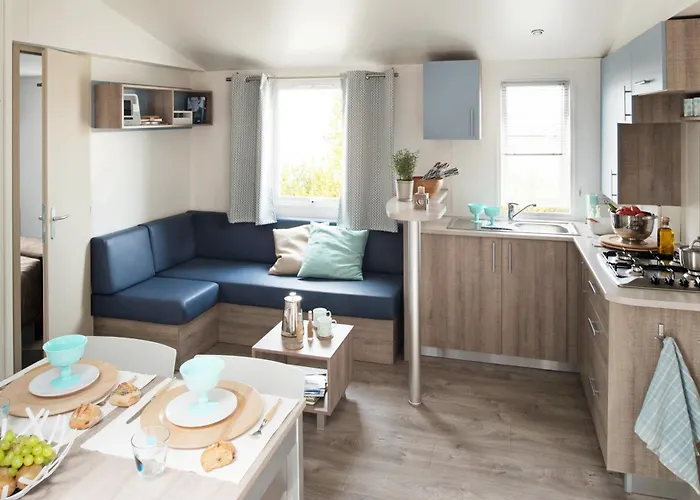 Les Peupliers Campsite 4*