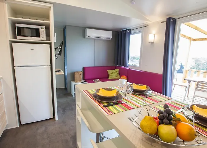 Campsite Les Peupliers 4*