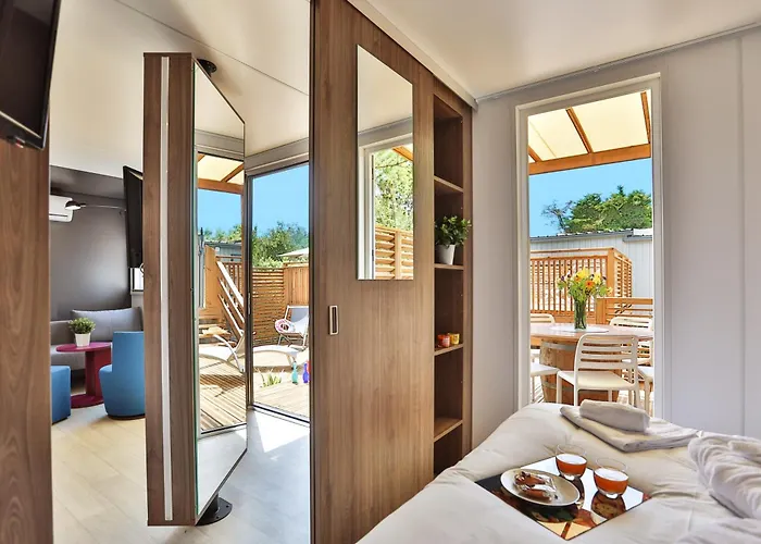 Les Peupliers Campsite La Flotte