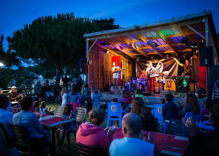 Les Peupliers La Flotte